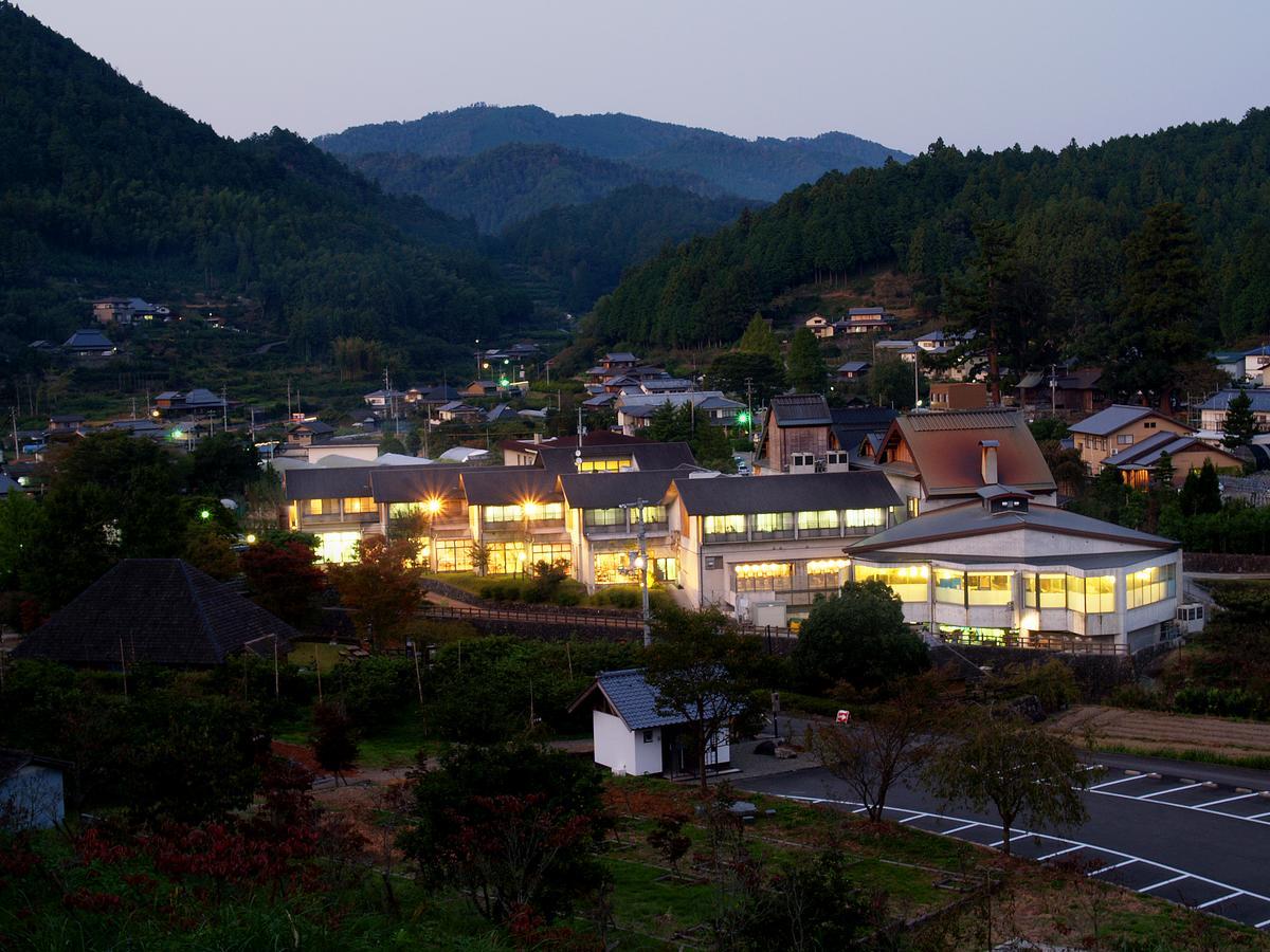 توكوشيما Kamiyama Onsen Hotel Shikinosato & Iyashinoyu المظهر الخارجي الصورة