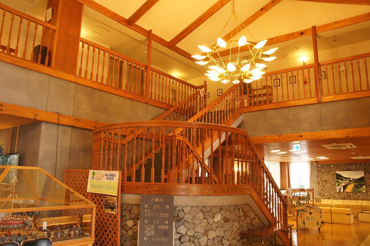 توكوشيما Kamiyama Onsen Hotel Shikinosato & Iyashinoyu المظهر الخارجي الصورة