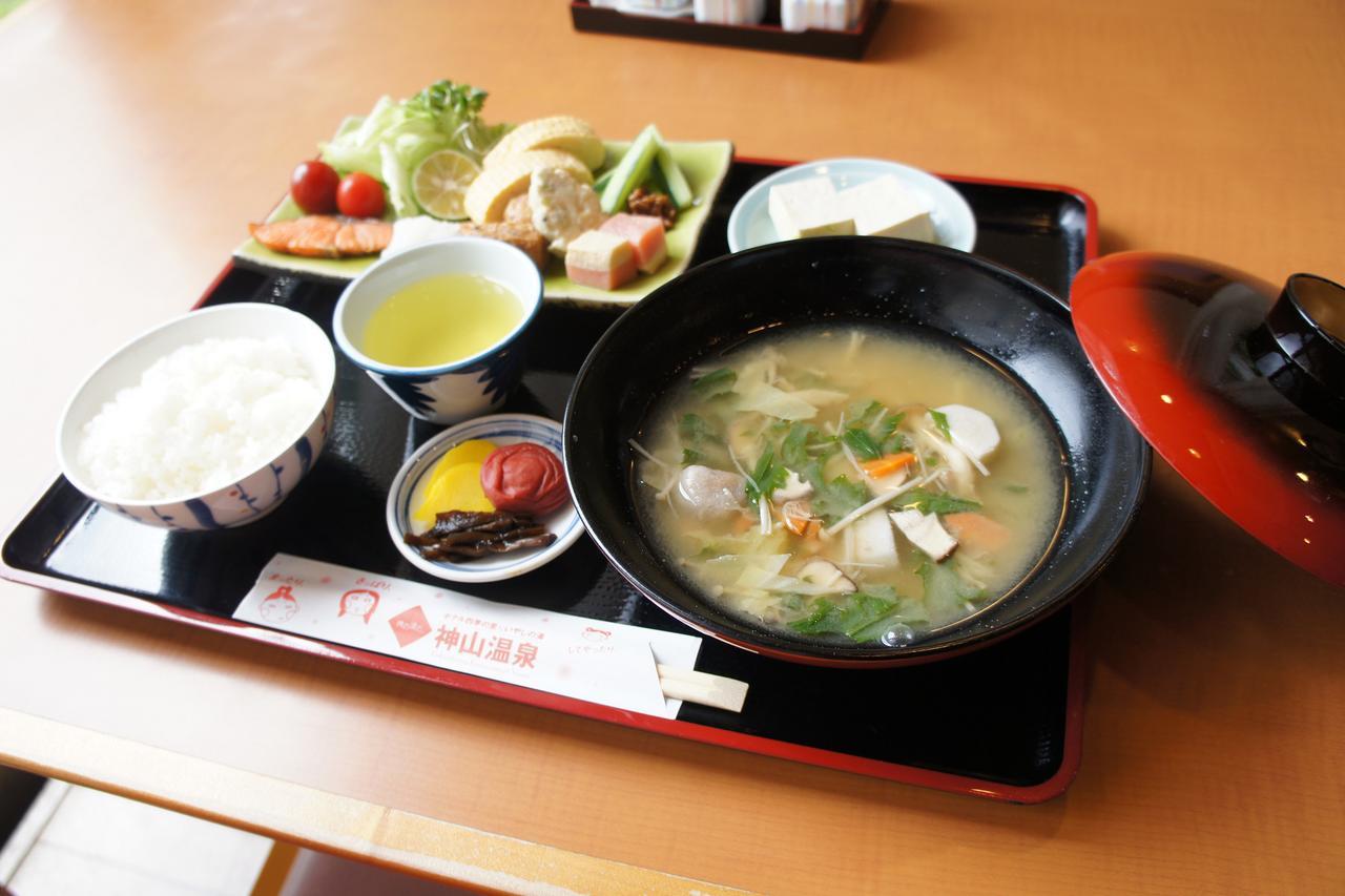 توكوشيما Kamiyama Onsen Hotel Shikinosato & Iyashinoyu المظهر الخارجي الصورة